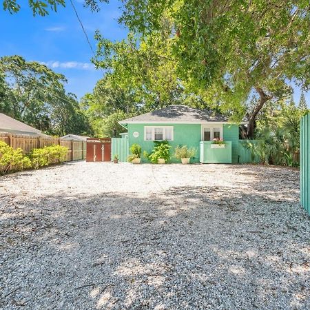 Sarasota, Fl Bungalow - Bright & Breezy Coastal Vibes - 10 Mins To White Sand Beaches Home エクステリア 写真