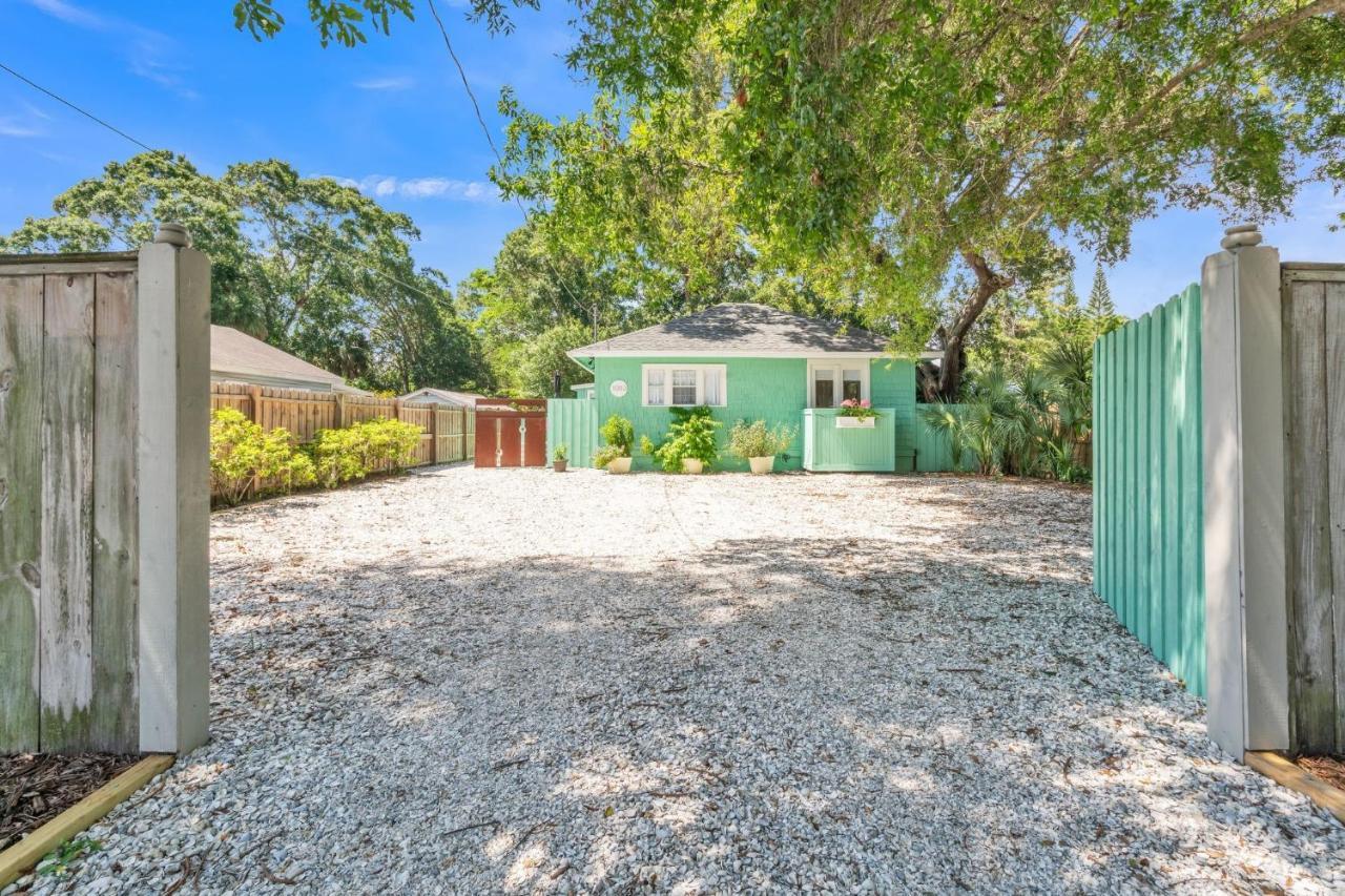 Sarasota, Fl Bungalow - Bright & Breezy Coastal Vibes - 10 Mins To White Sand Beaches Home エクステリア 写真